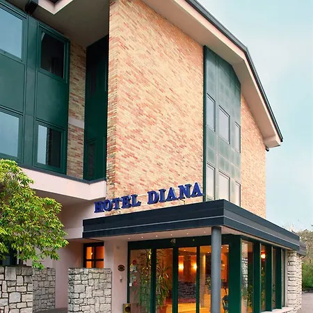 Hotel Diana